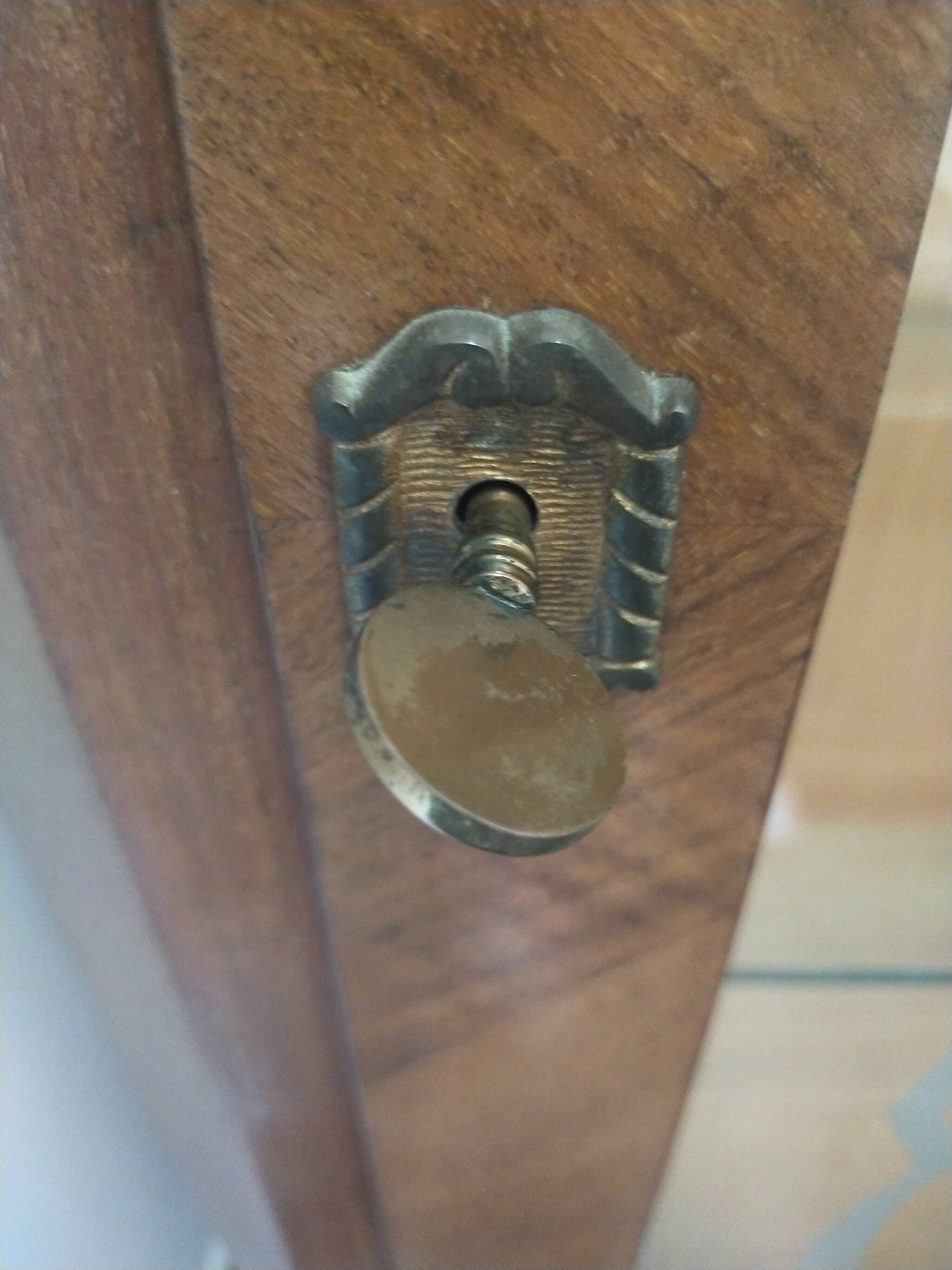 Vintage display cabinet in rosewood veneer 1950/1960