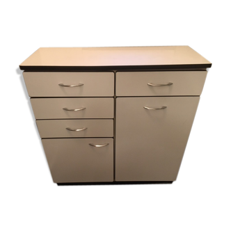 Buffet bas en formica blanc avec niche de rangement