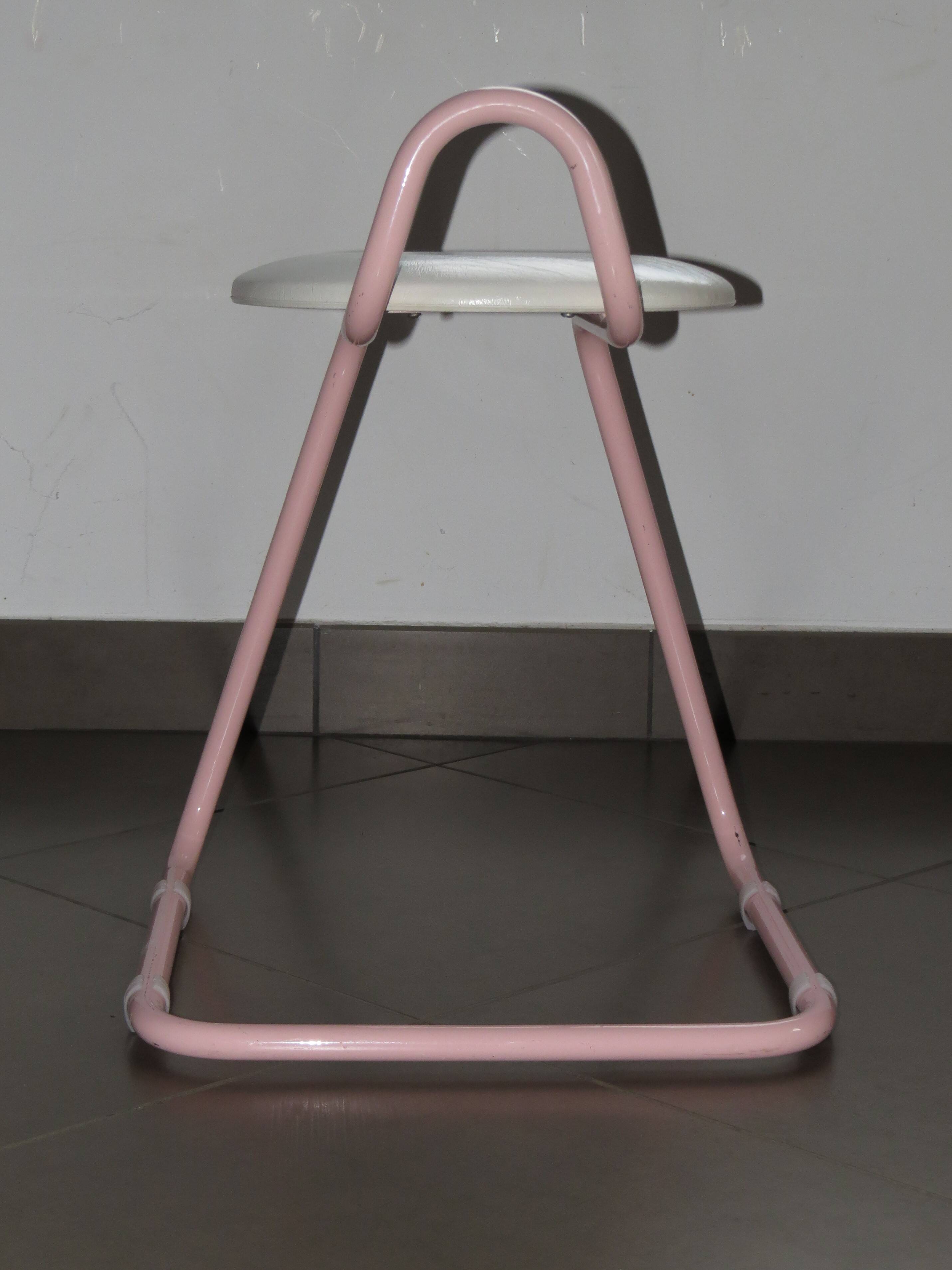 80's design stool in pink tube
