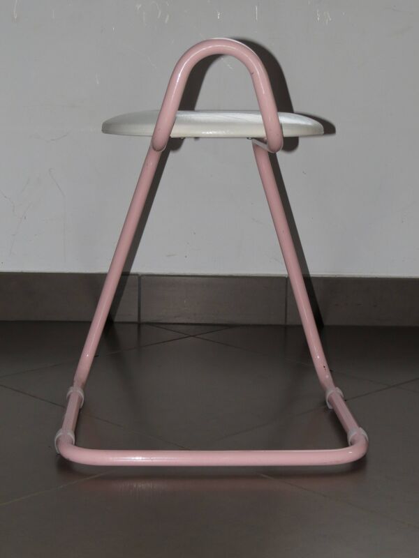 Tabouret design années 80's en tube rose