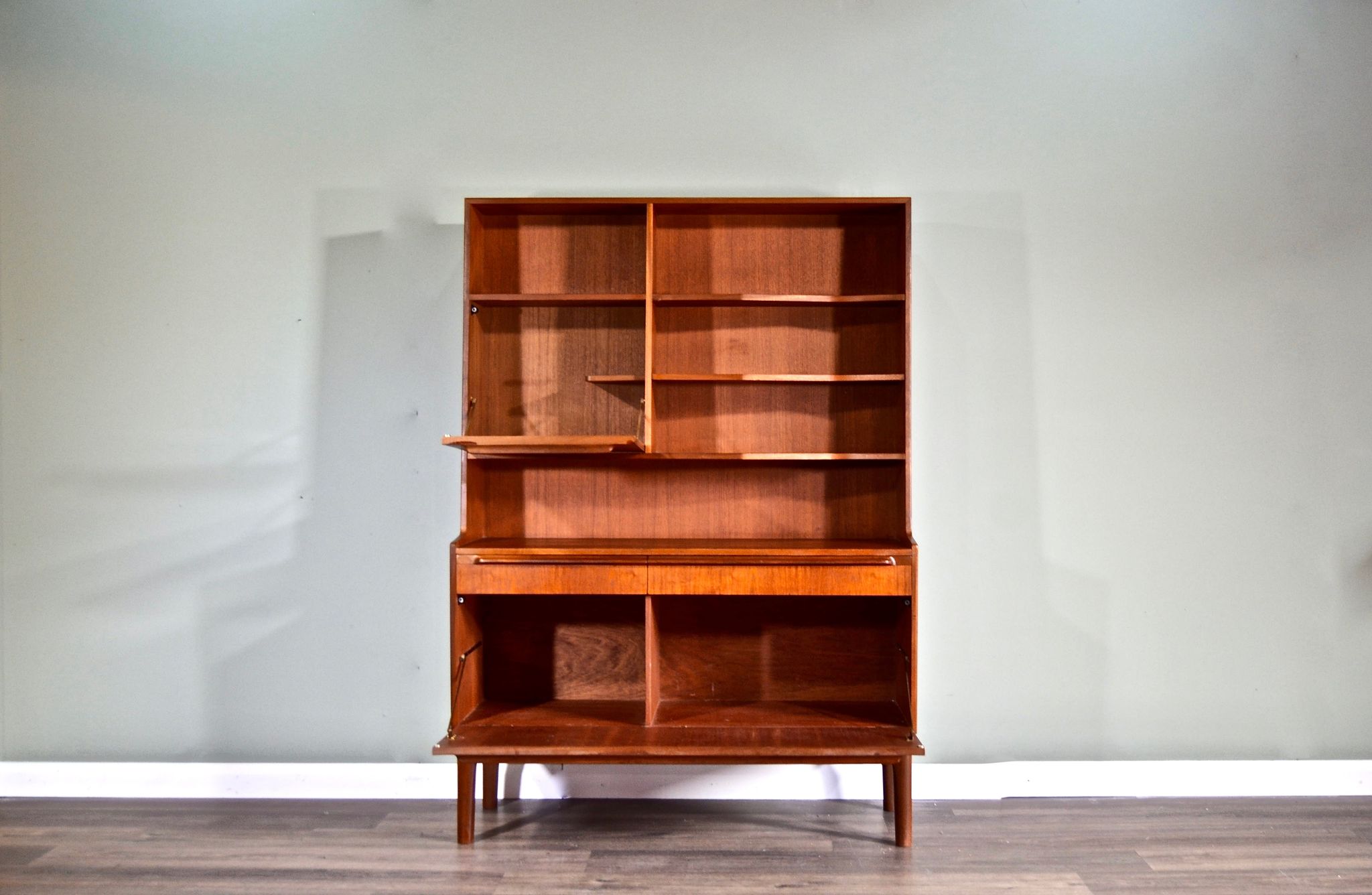 Vintage midcentury McIntosh bureau