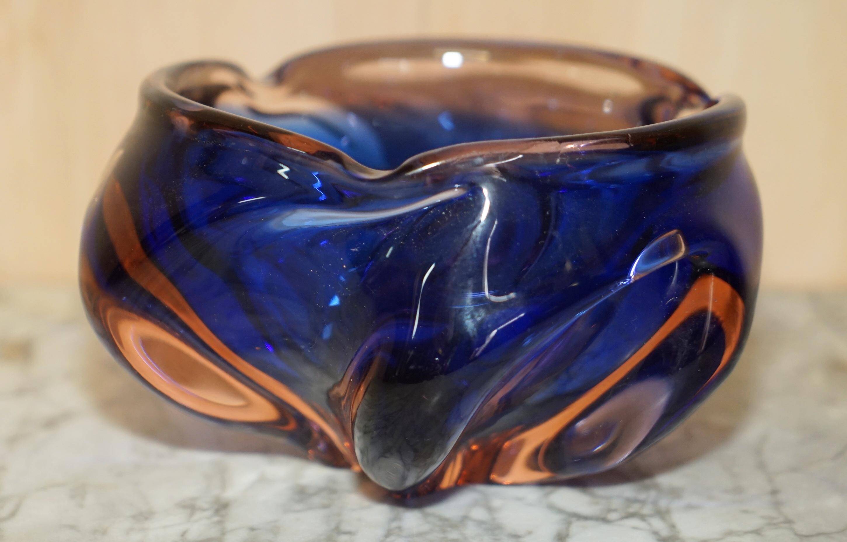 Decorative glass floral bowl