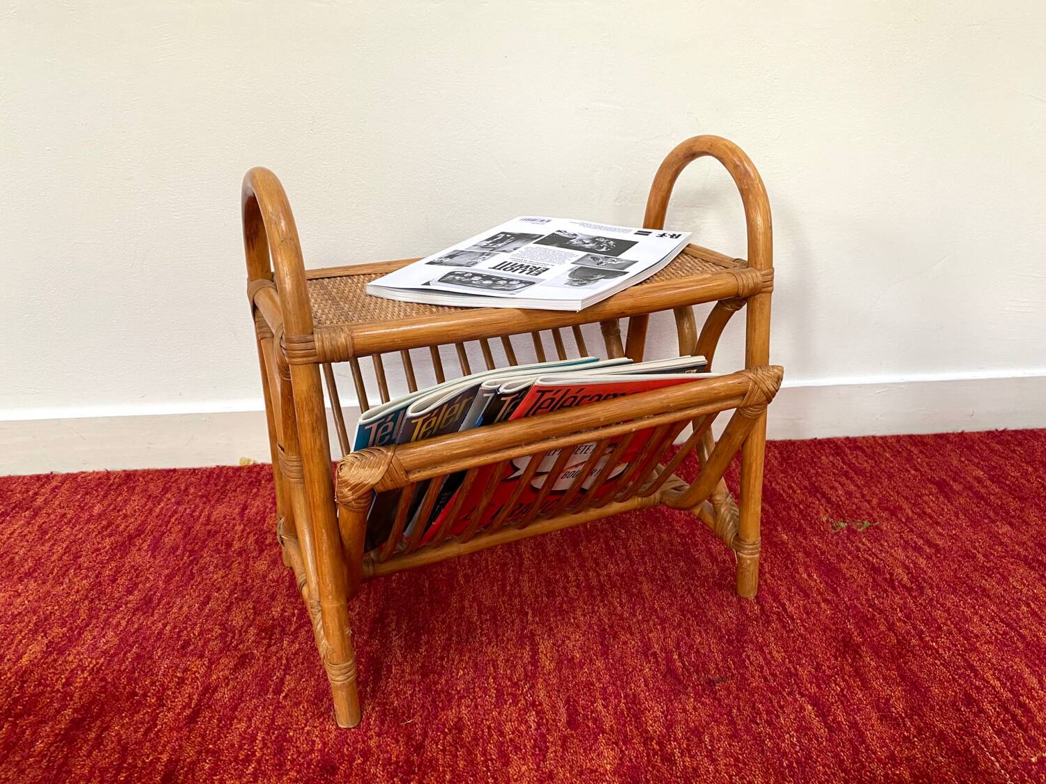 Magazine rack / Bamboo rattan side table from the 70s