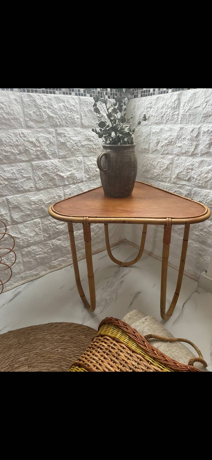 Small banbou tripod table from the 70s