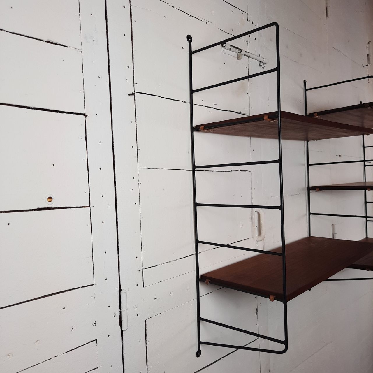 Bookcase / wall shelves - 1970s - metal and wood.