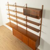 Classic shelving system from the 1950s in teak veneer by Poul Cadovius for Cado