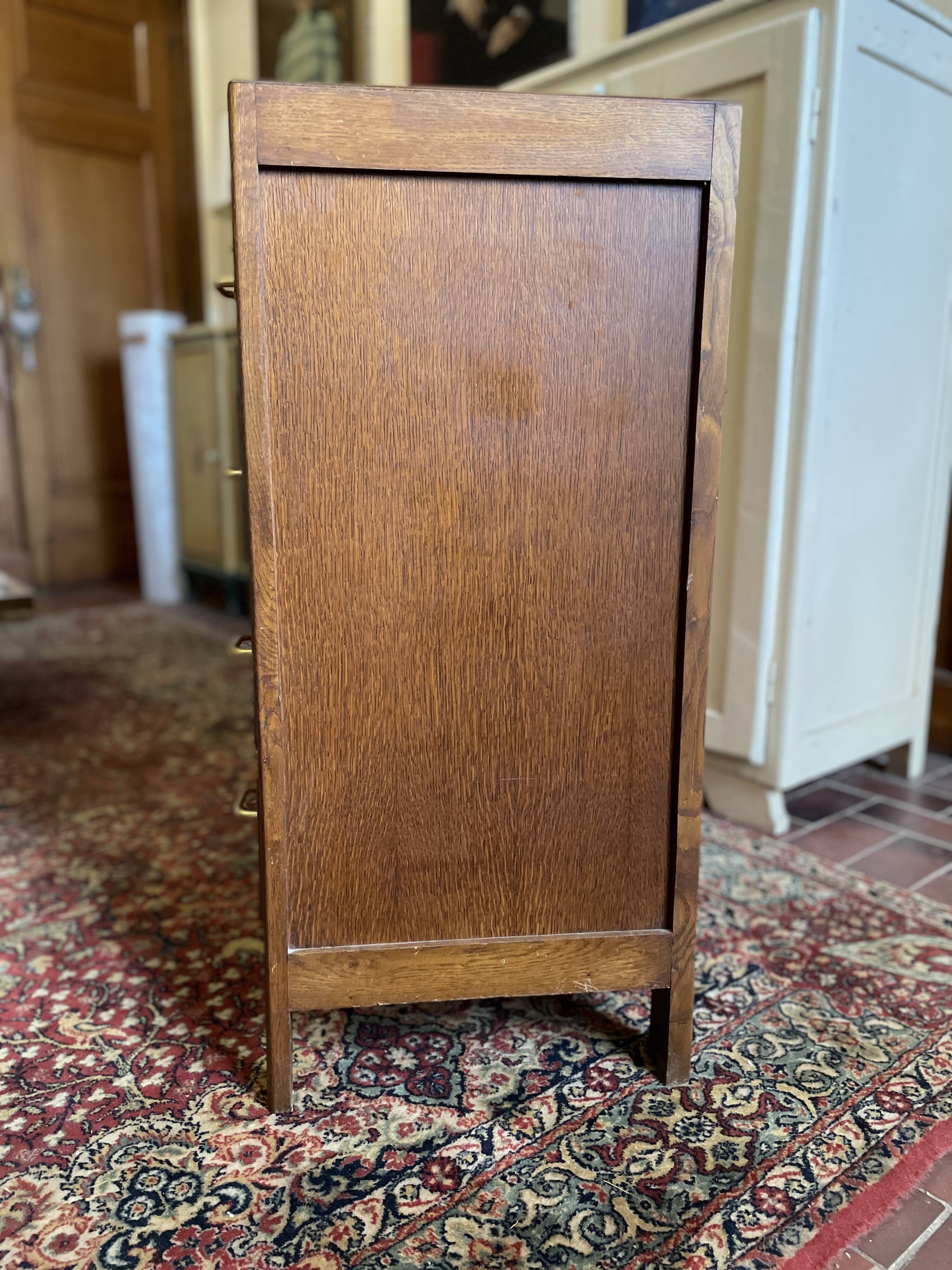 Commode en chêne vintage