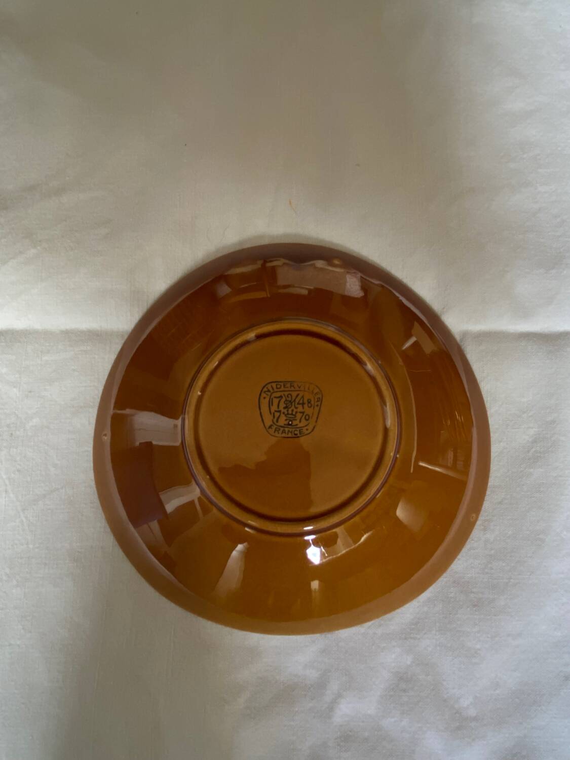 8 free-form cap plates, Niderviller