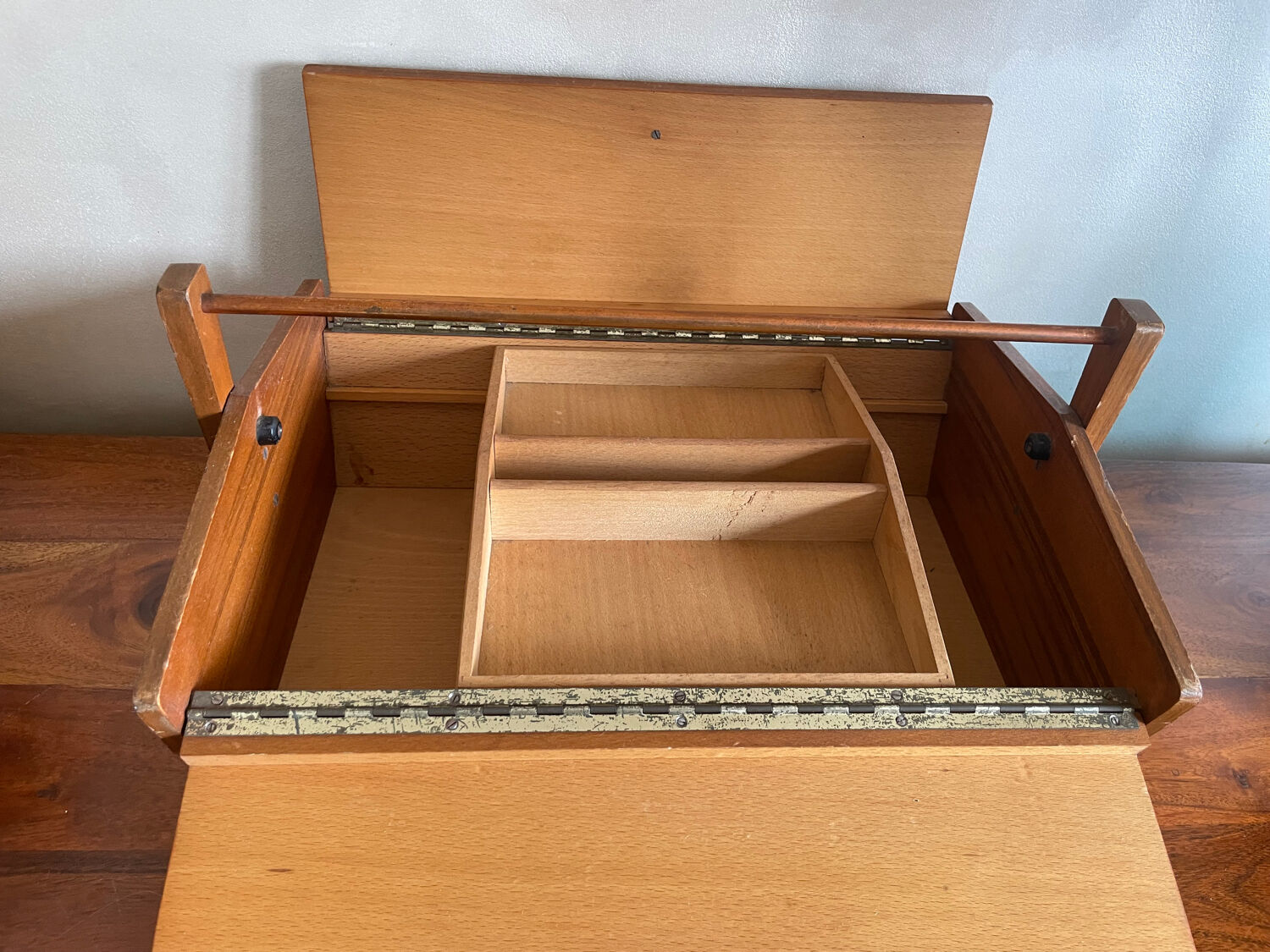 Scandinavian style worker