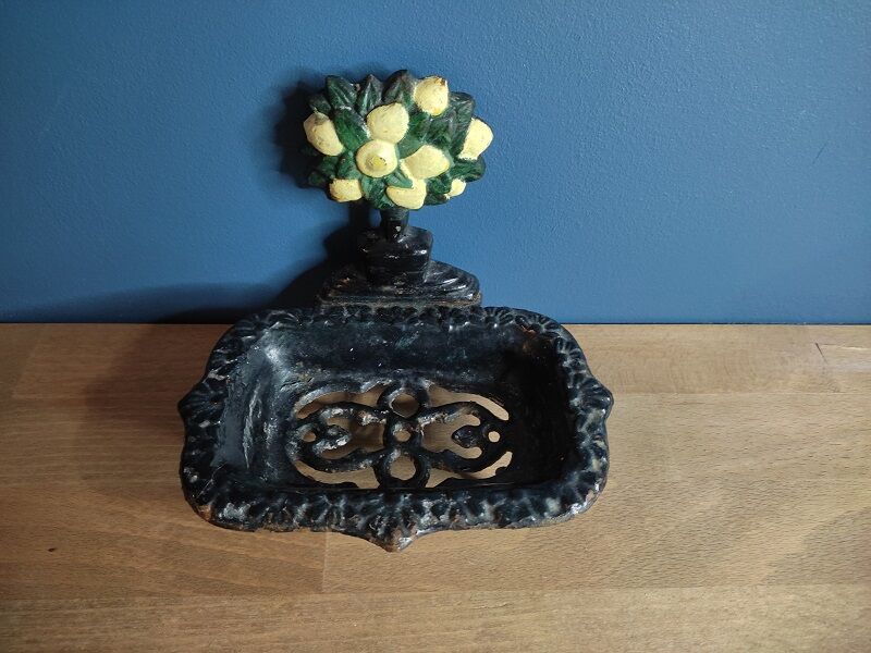 Door Soap on foot in black enamelled metal Old vintage décor dp 0222f042