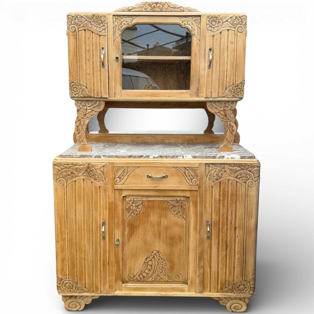 Art Deco Parisian buffet in solid raw oak from the 1930s.