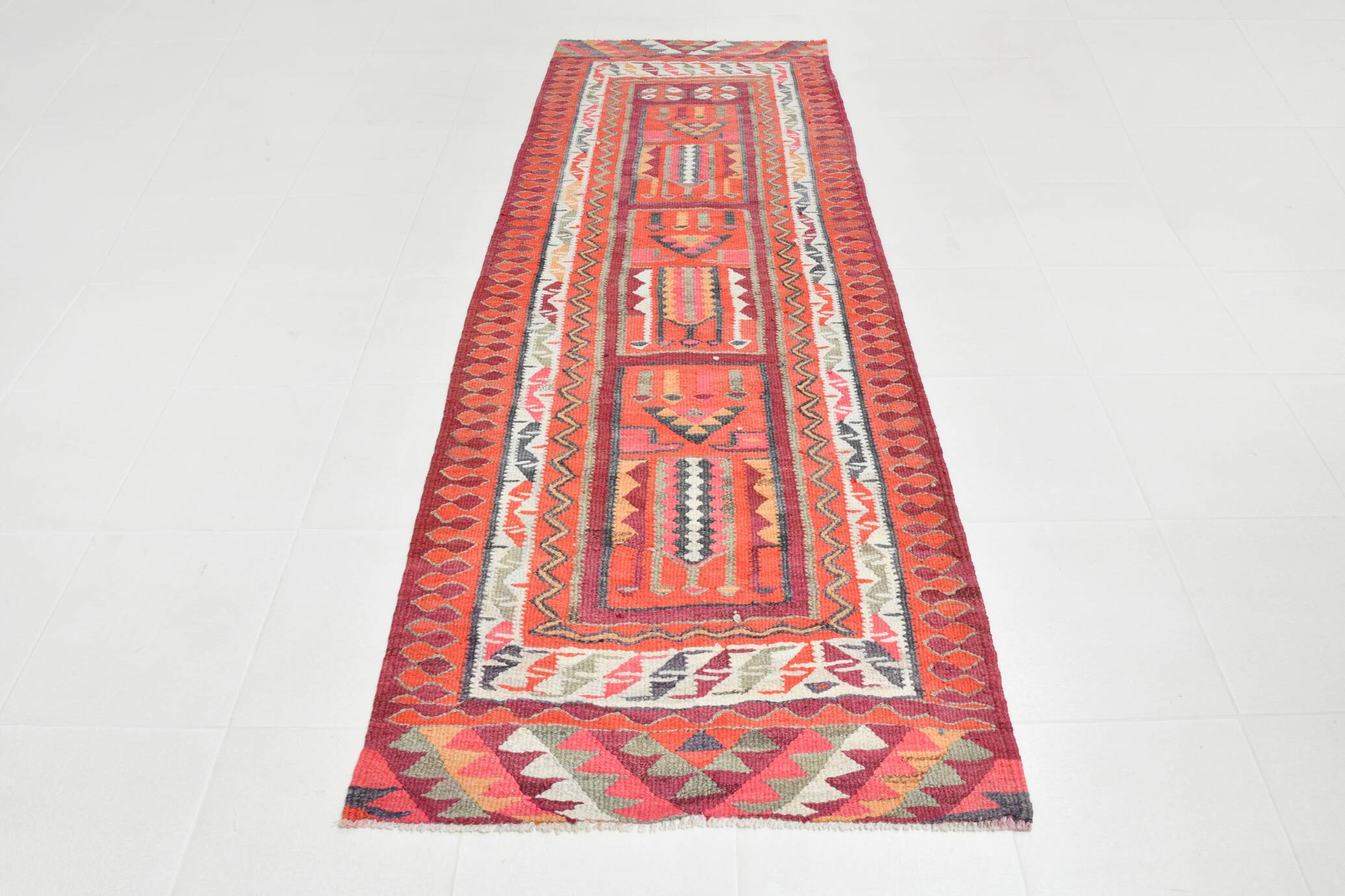 Red & Burgundy Vintage Runner Rug, 102x274Cm
