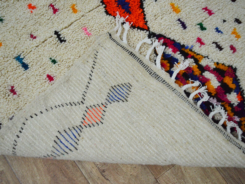 Handmade Moroccan Berber carpet 162 x 124 CM