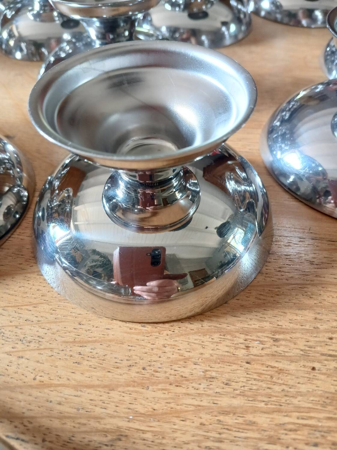 13 stainless steel ice cream cups + serving trolley