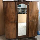 Armoire bois sculpté 3 portes années 30