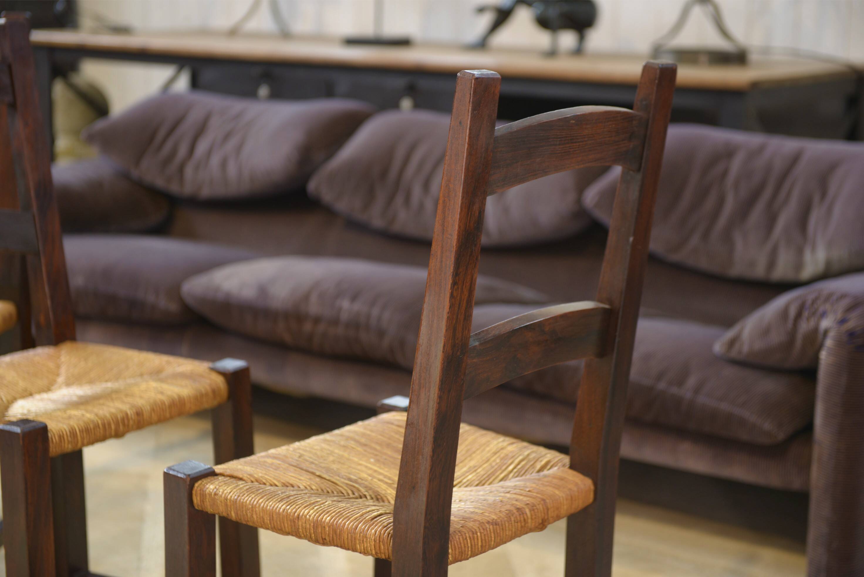 Set of 4 chairs in elm and straw by Aranjou 1950s