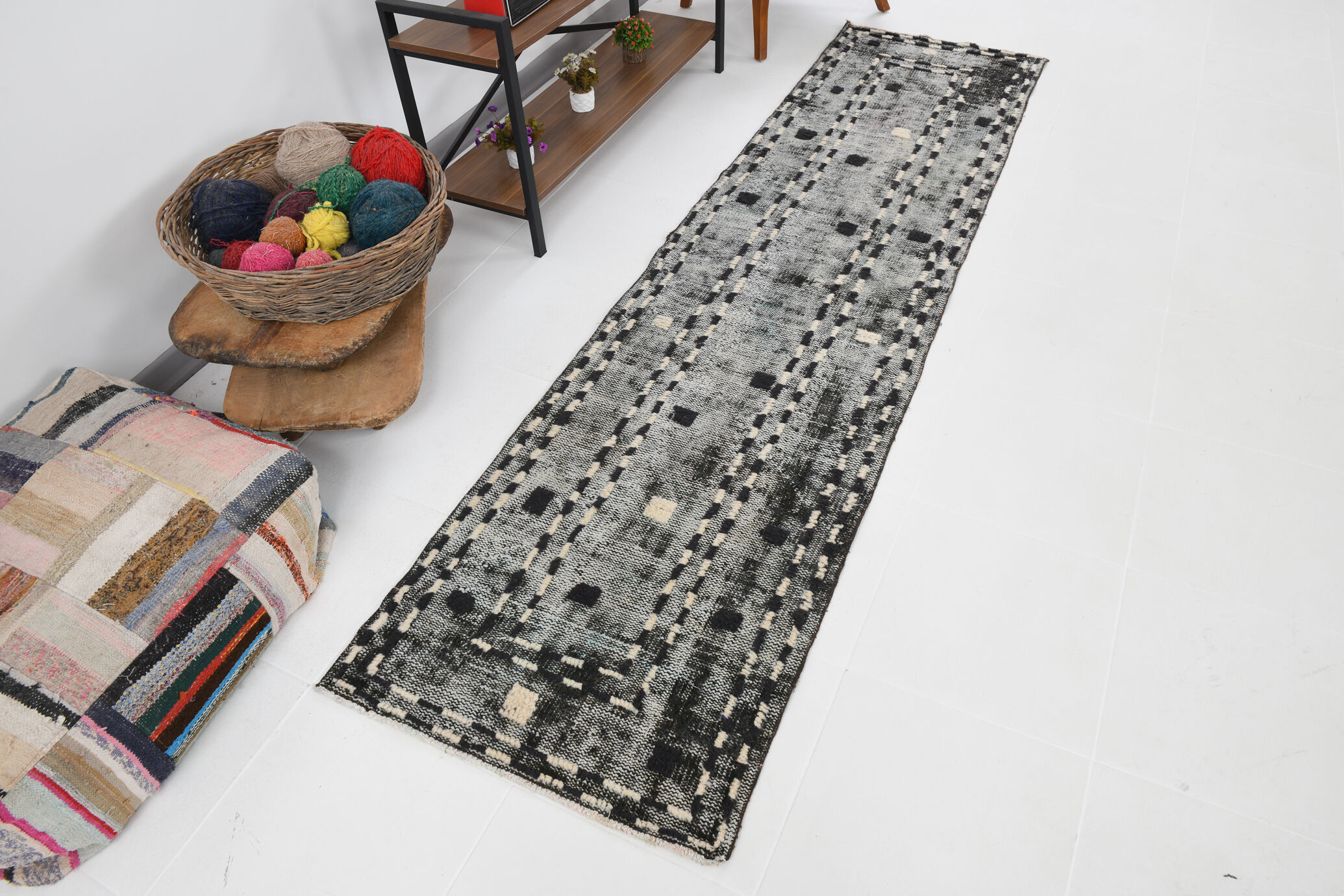 3x9 handmade pom pom vintage runner rug 285x73cm