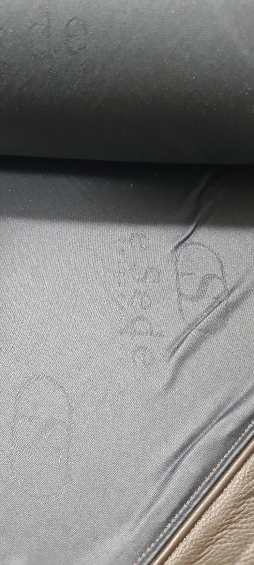 Vintage Swiss 2 seater leather sofa by De Sede model DS 2011