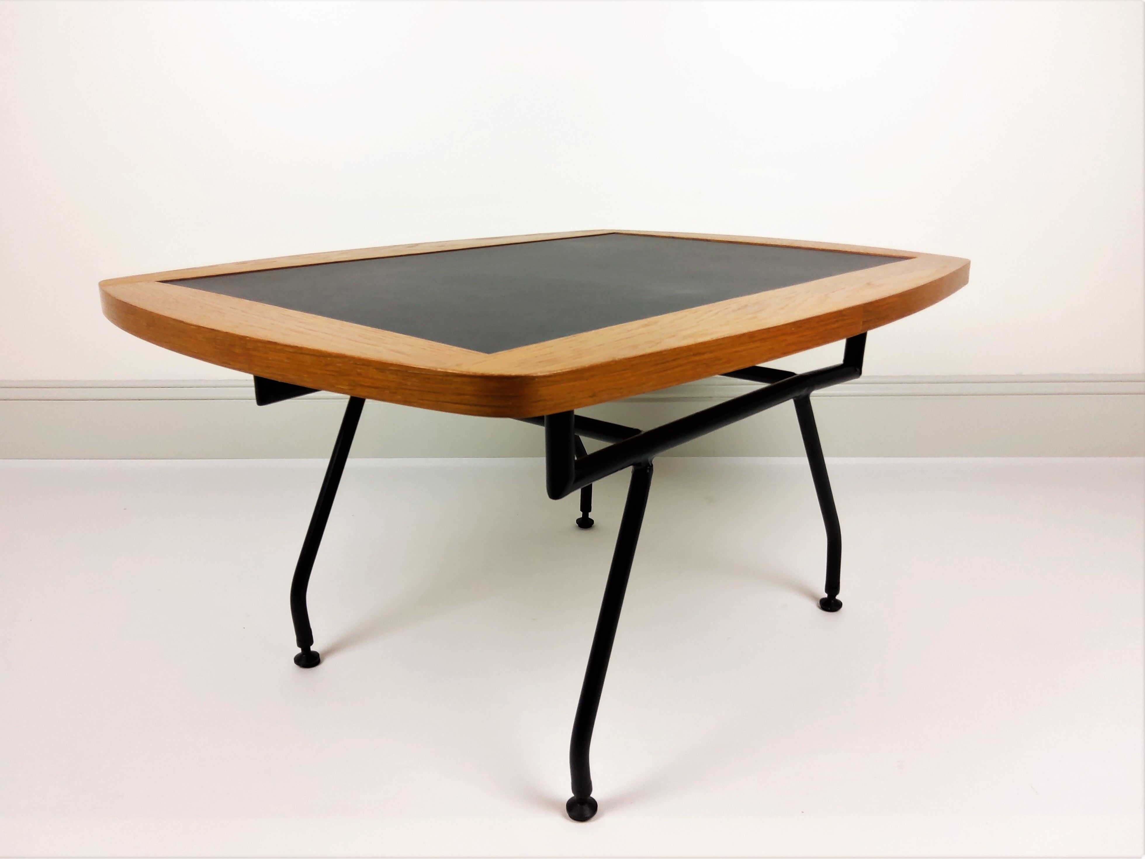 Vintage coffee table 1950