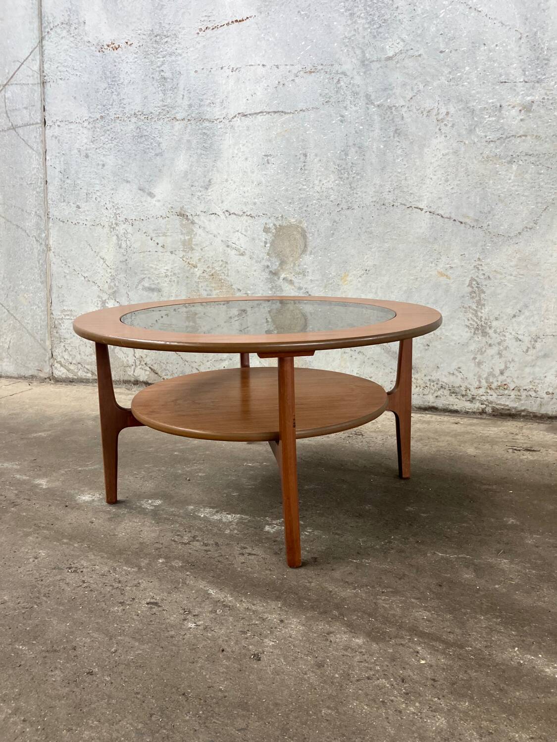 Mid-Century Retro Round Coffee Table by Schreiber 1960