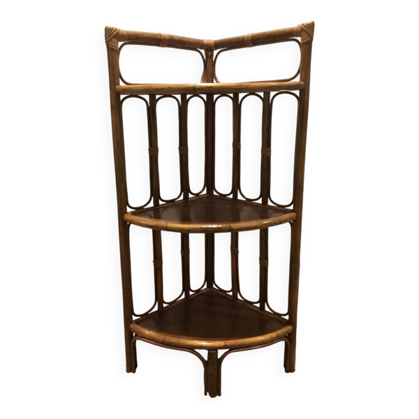 Étagère en bambou
