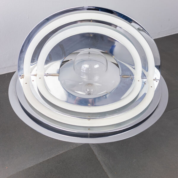 Lampe de table ronde en métal des années 70 vintage modern antique