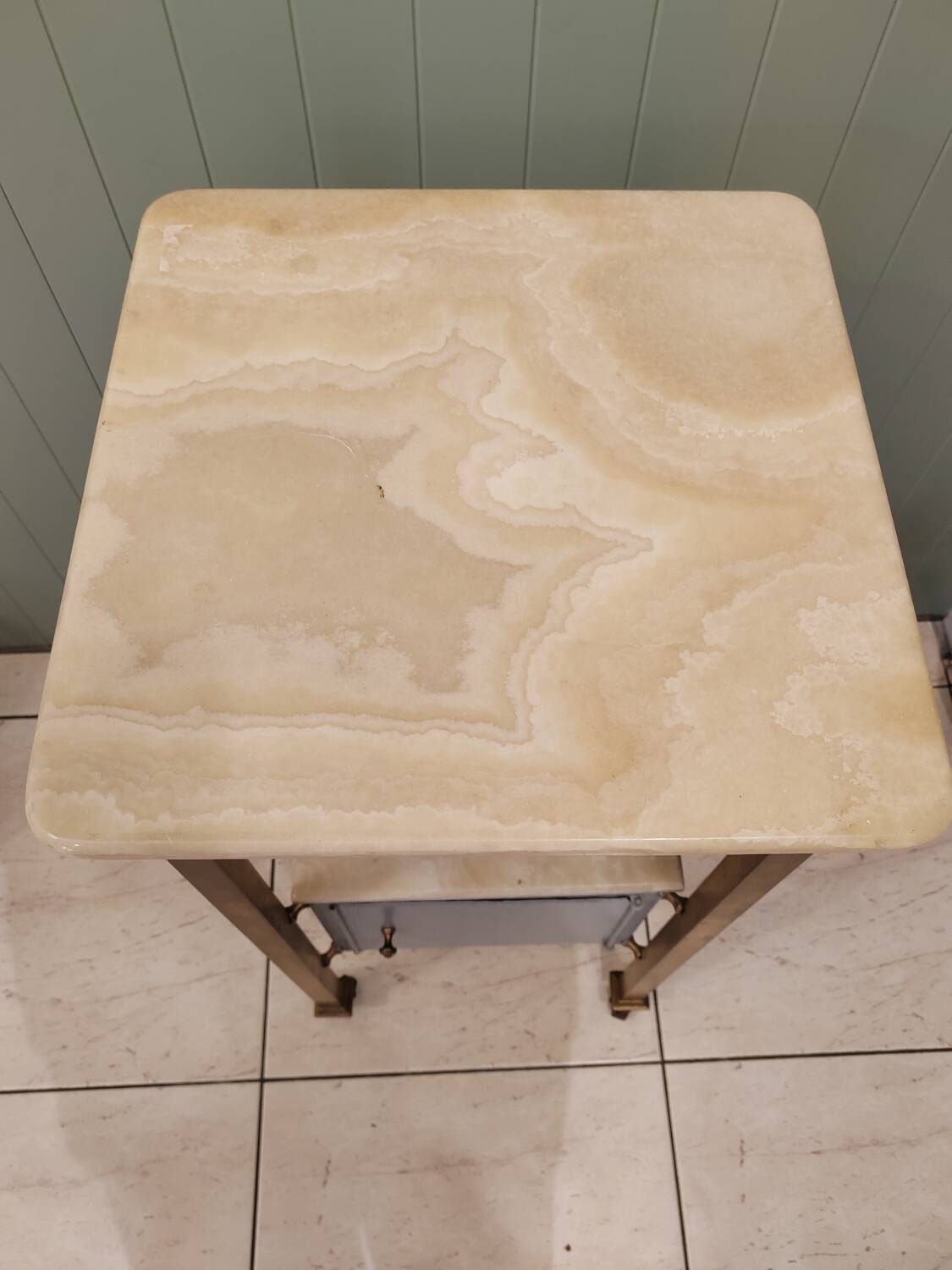 Nightstand accent table
