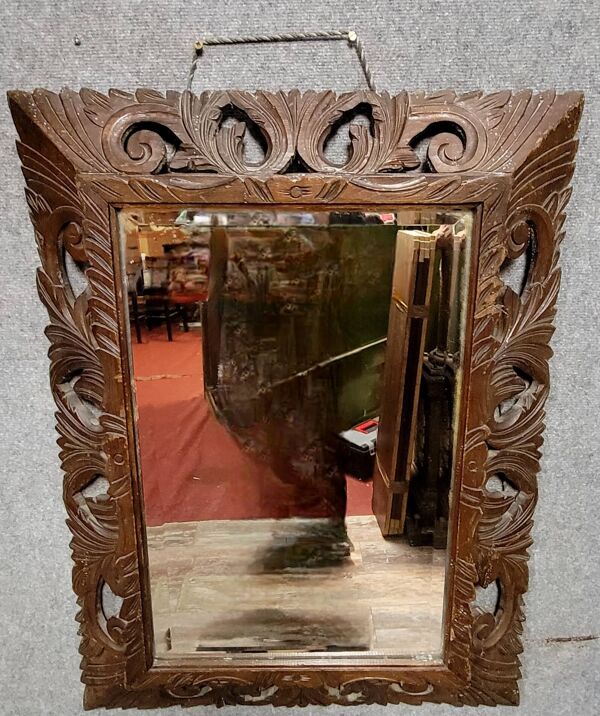 Miroir en chêne sculpté, époque XIXème