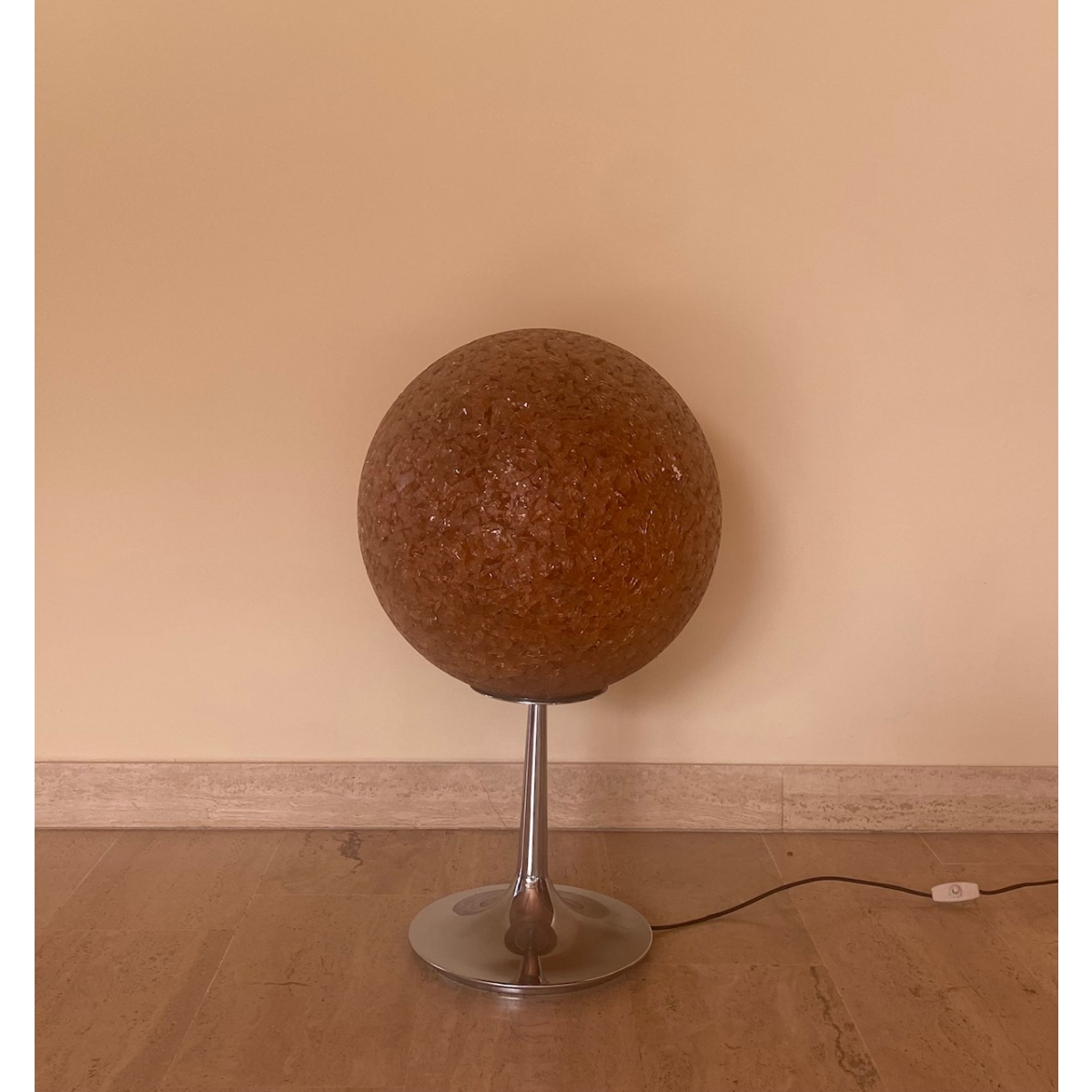 Space age ball lamp in methacrylate italy 1970