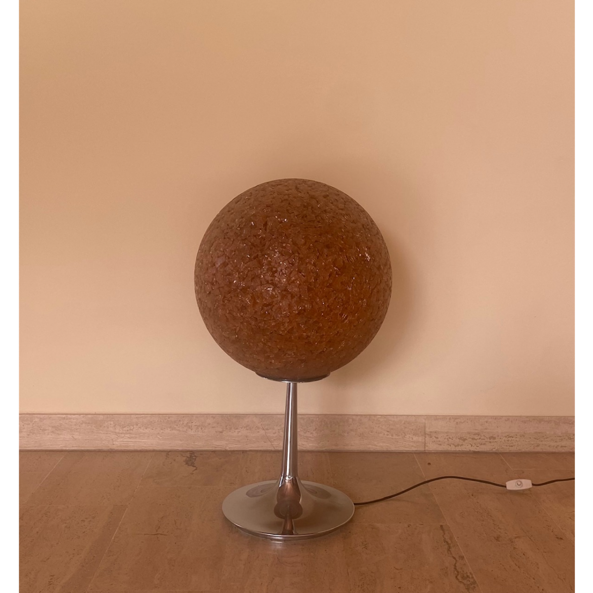 Lampe boule space age en méthacrylate italie 1970