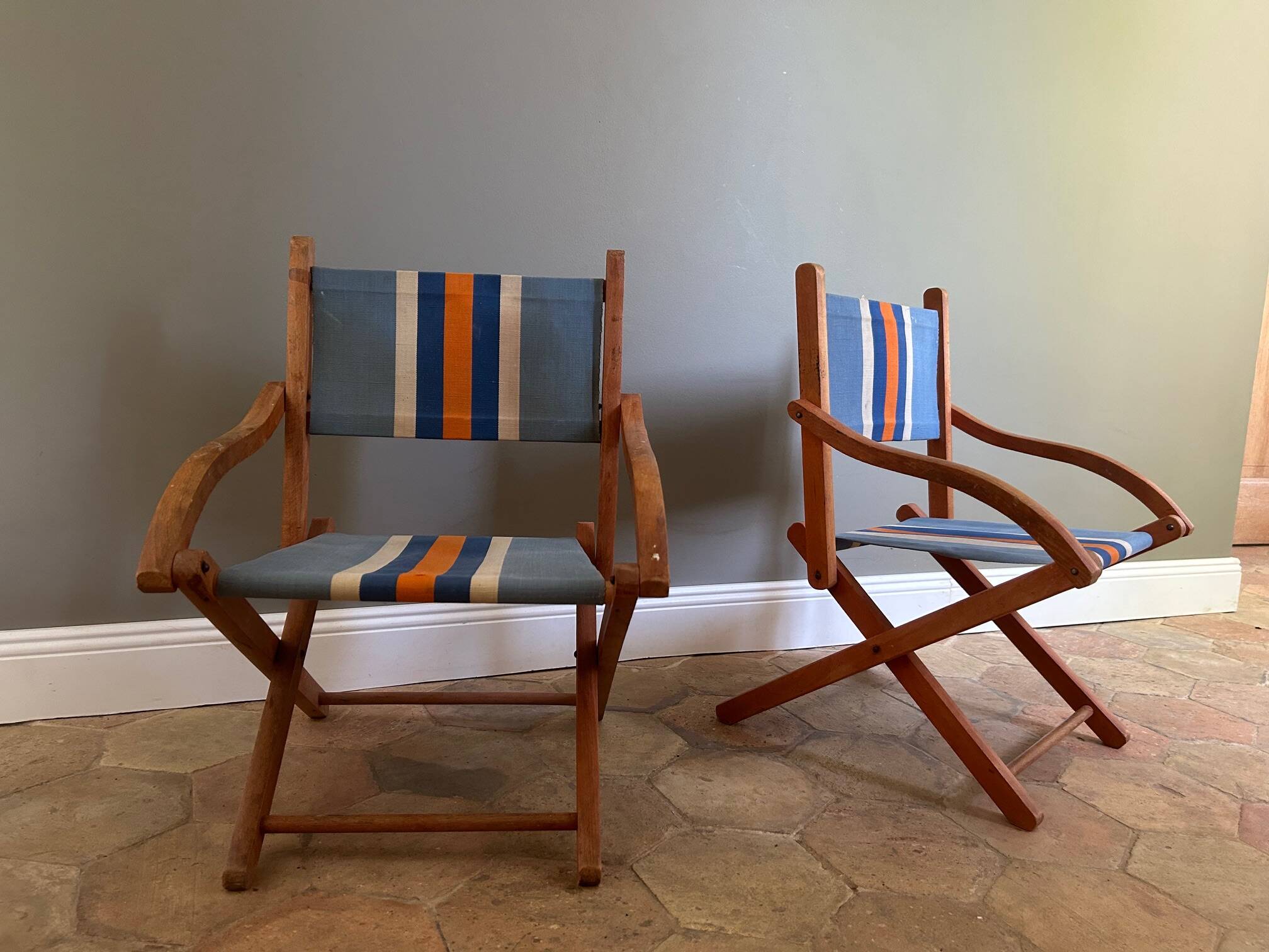 Children's folding armchair in wood and canvas