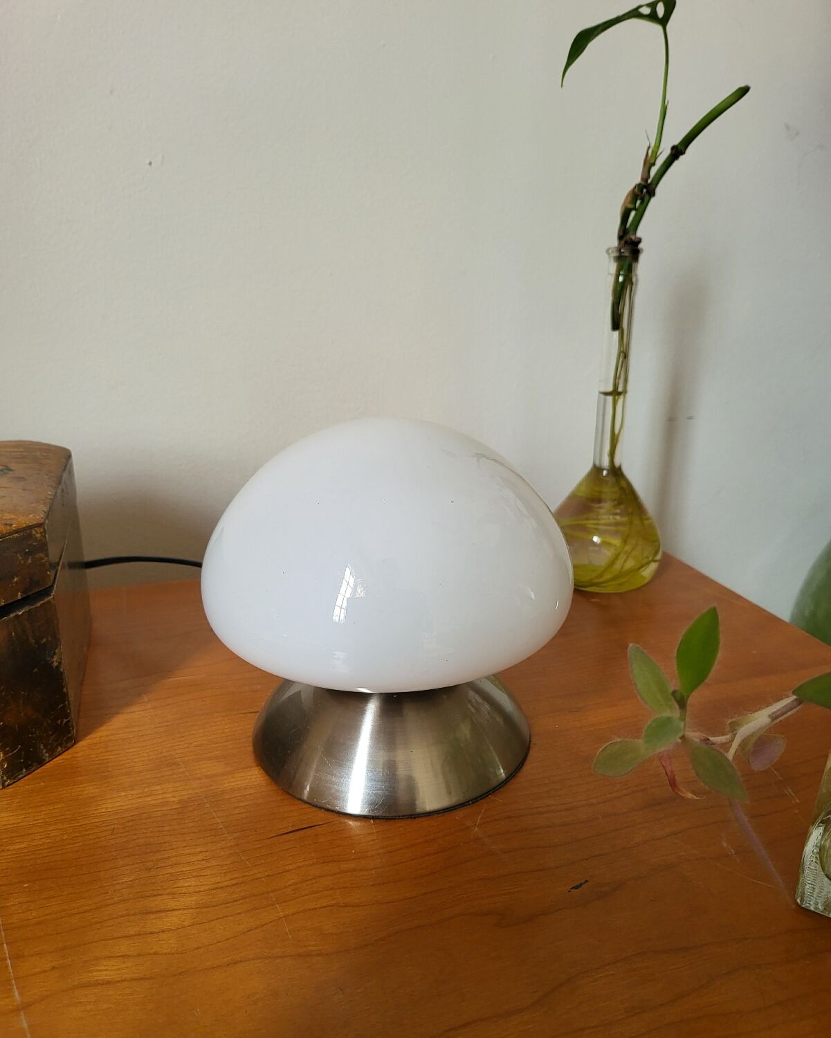 White touch mushroom lamp UFO touch
