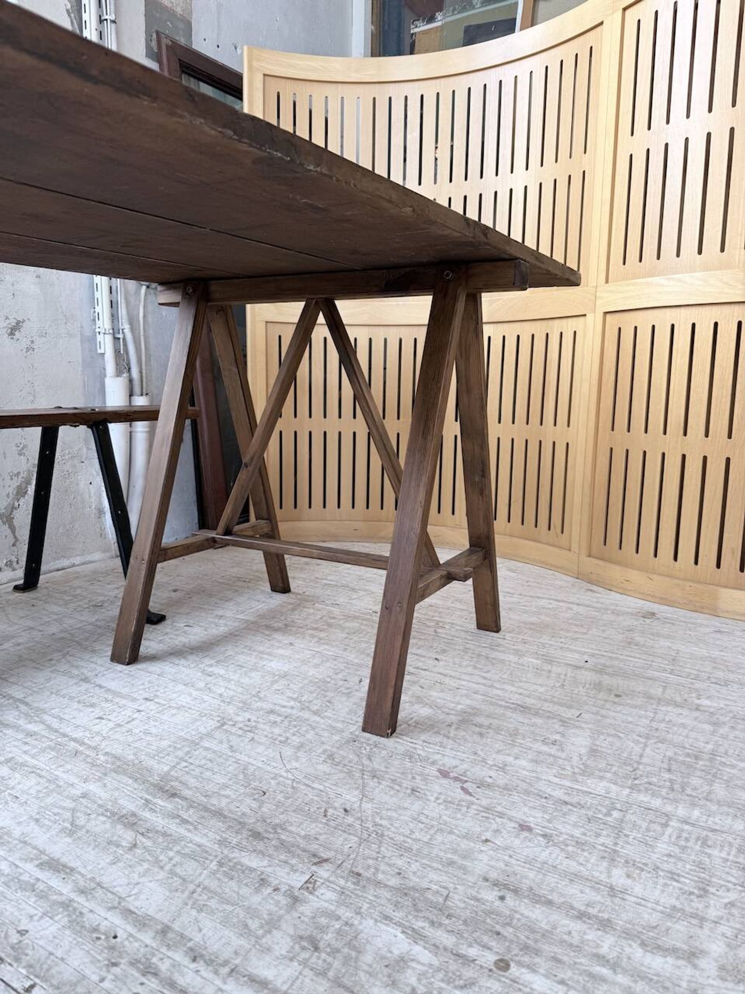 XXL trestle farm table 4m and its benches