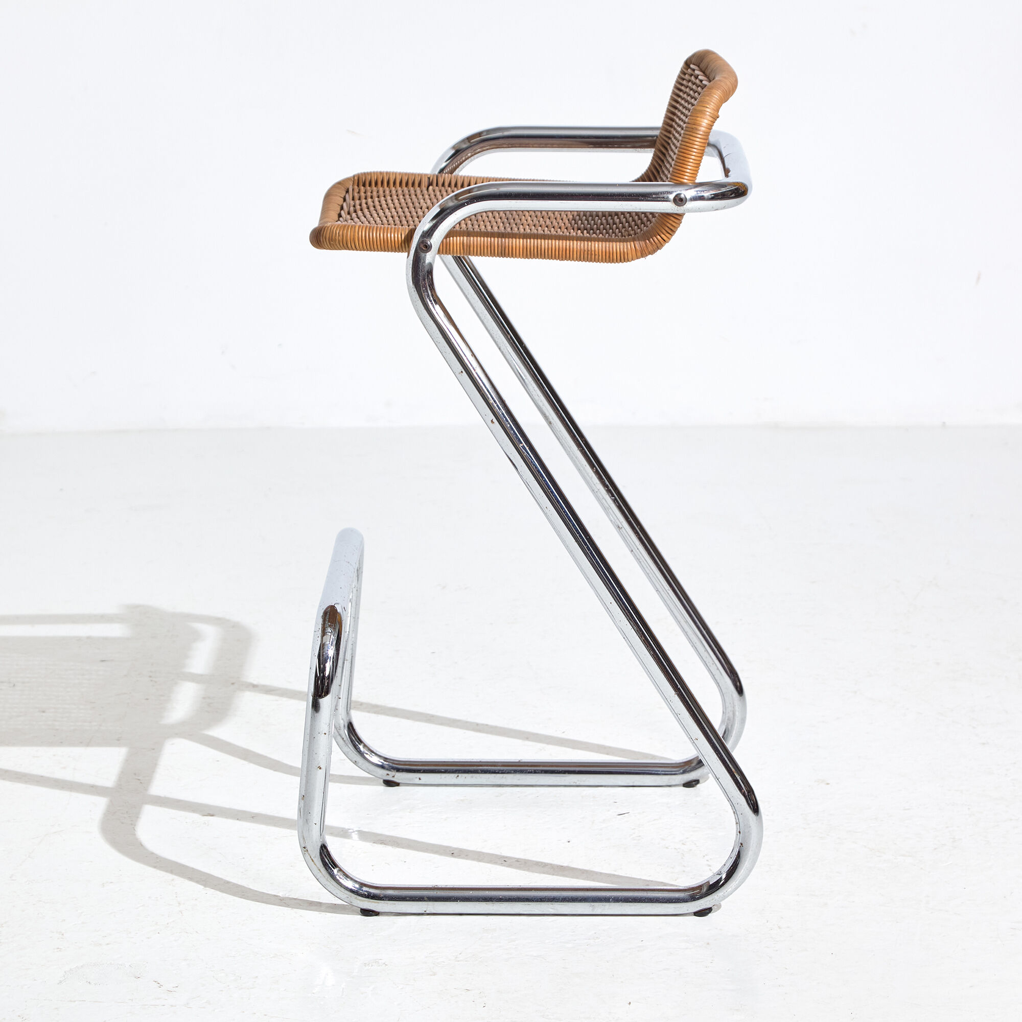 Tubular bar stool