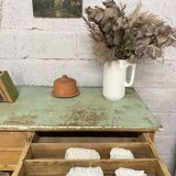 Buffet, meuble de métier à portes coulissantes