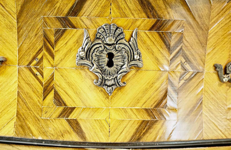 Louis XV-style chest of drawers