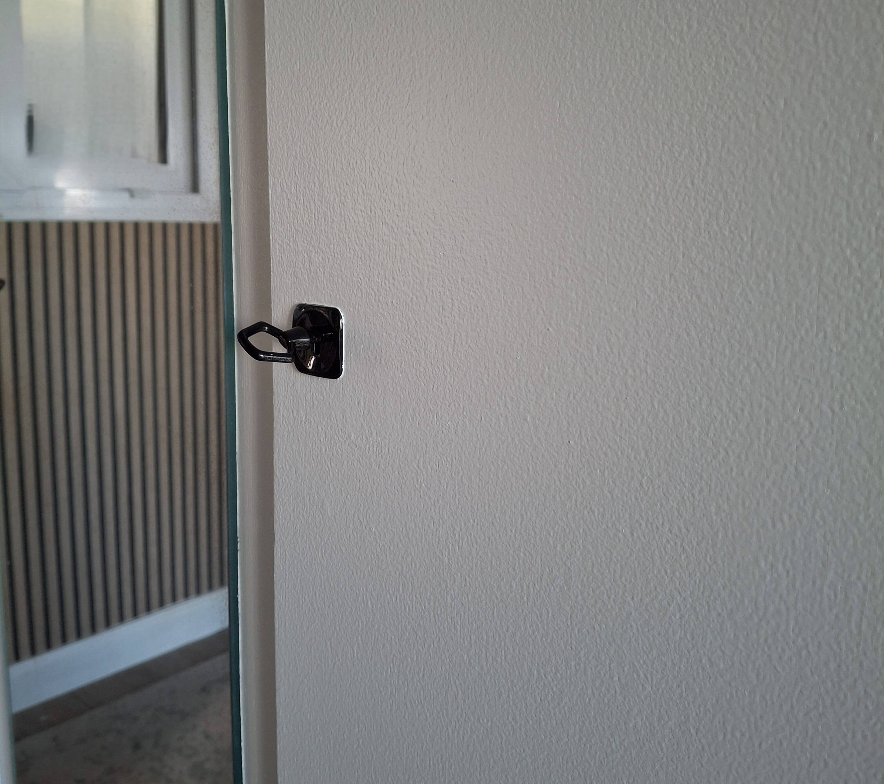 Armoire vintage années 60 relookée