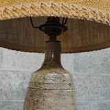 Lampe en céramique grès patinée et jute