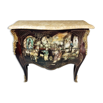 Commode style Louis XV en laque de chine coromandel