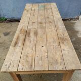 Farm table