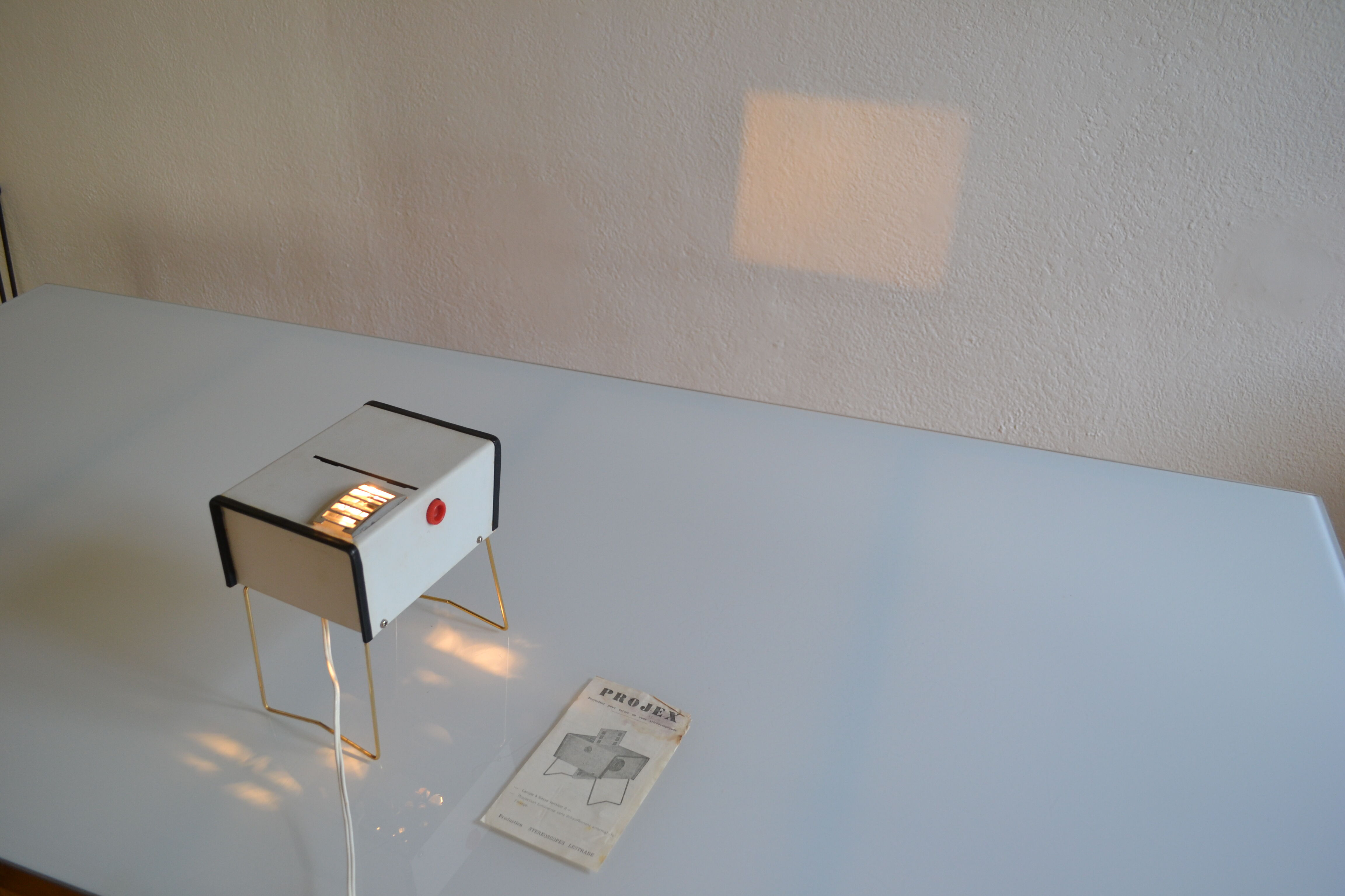 Lestrade projex junior stereoscope projector