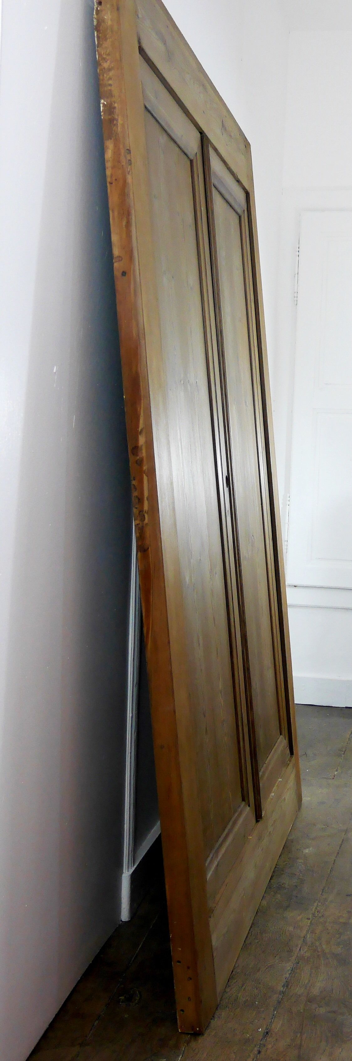 Front door closet cabinet pitchpin