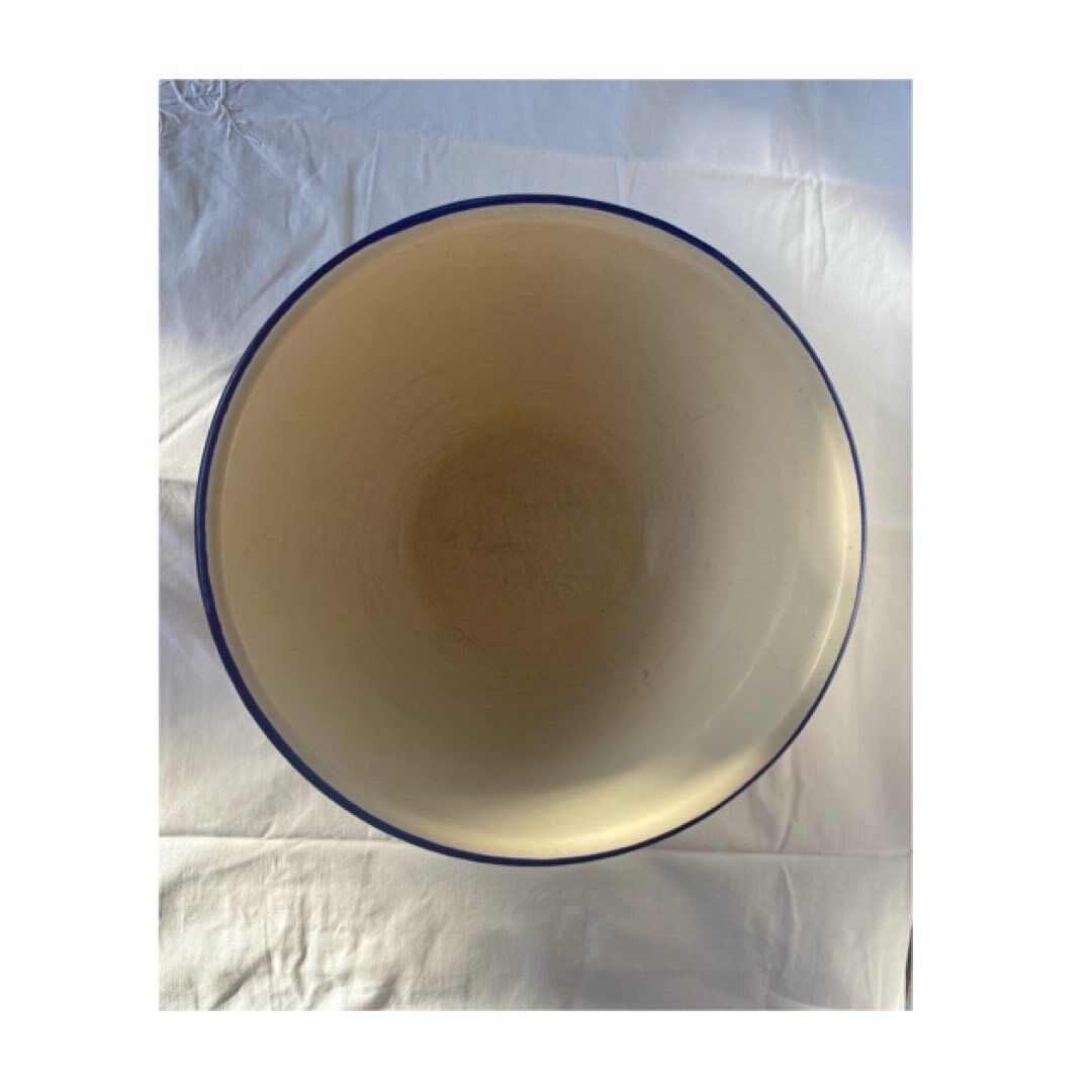 Enamelled sheet metal bowl