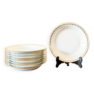 Porcelain soup plates