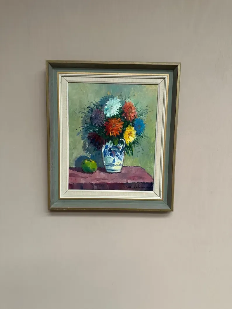 Original Swedish Oil on Canvas – “Asters in a Ceramic Vase” by Eric Lundgren – Signed – Vintage and Framed – 60 × 54 cm (23.6" × 21.3")