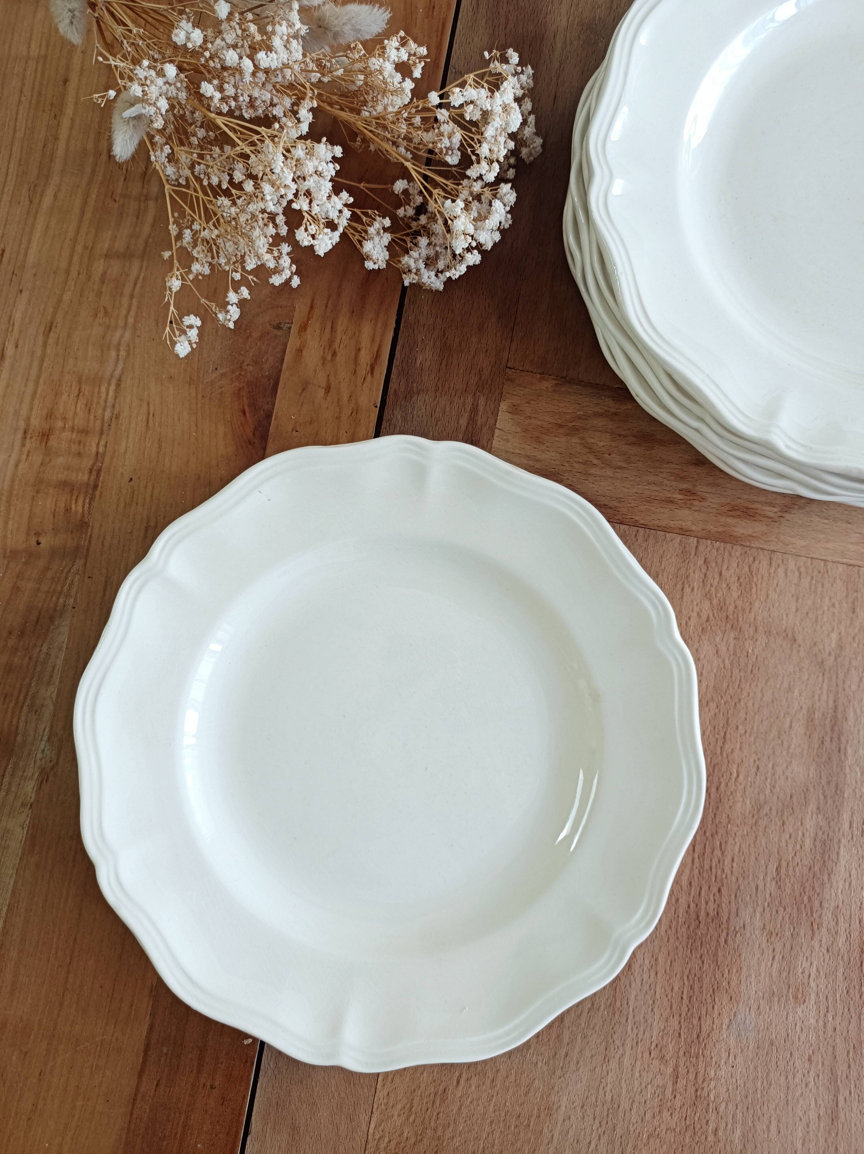 Set of 6 Sarreguemines ivory flat plates