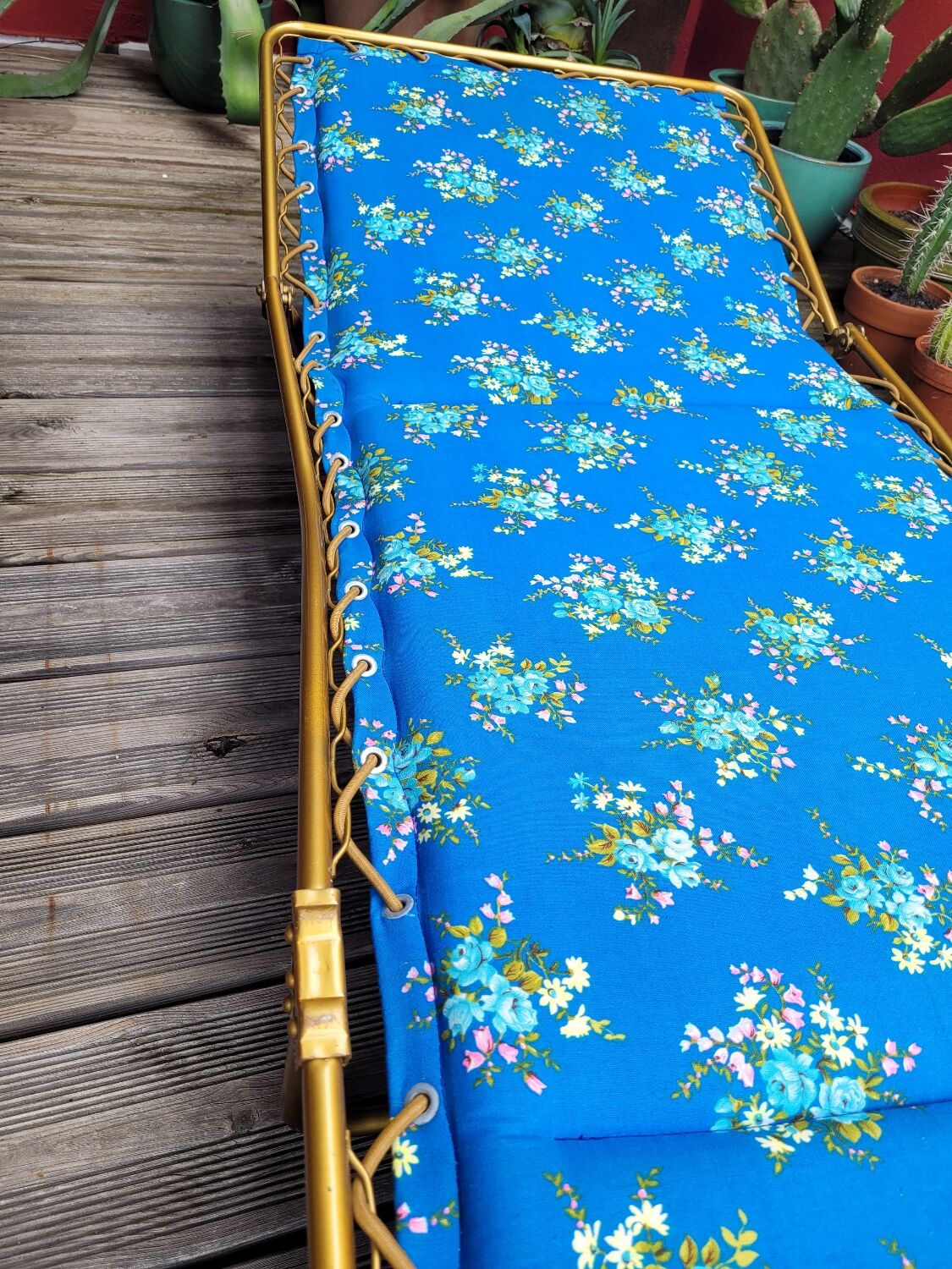 Vintage Samti camp bed