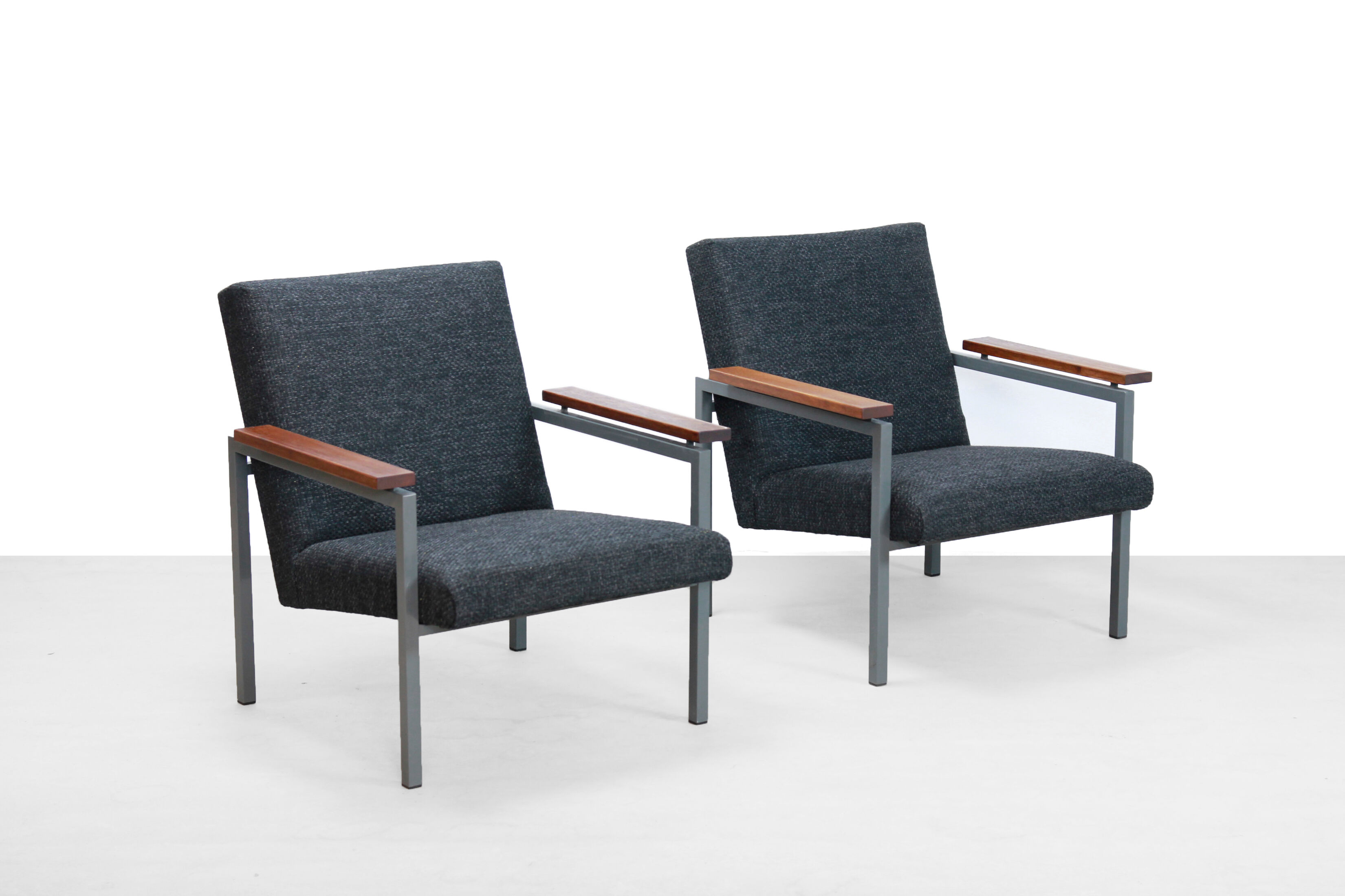 Ensemble de deux fauteuils Gijs van der Sluis modèle 30