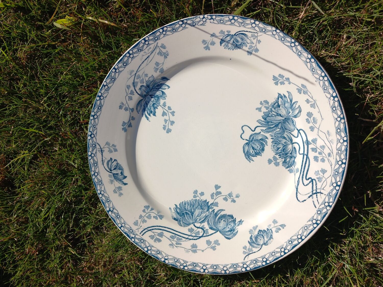 13 sarreguemines plates model royat