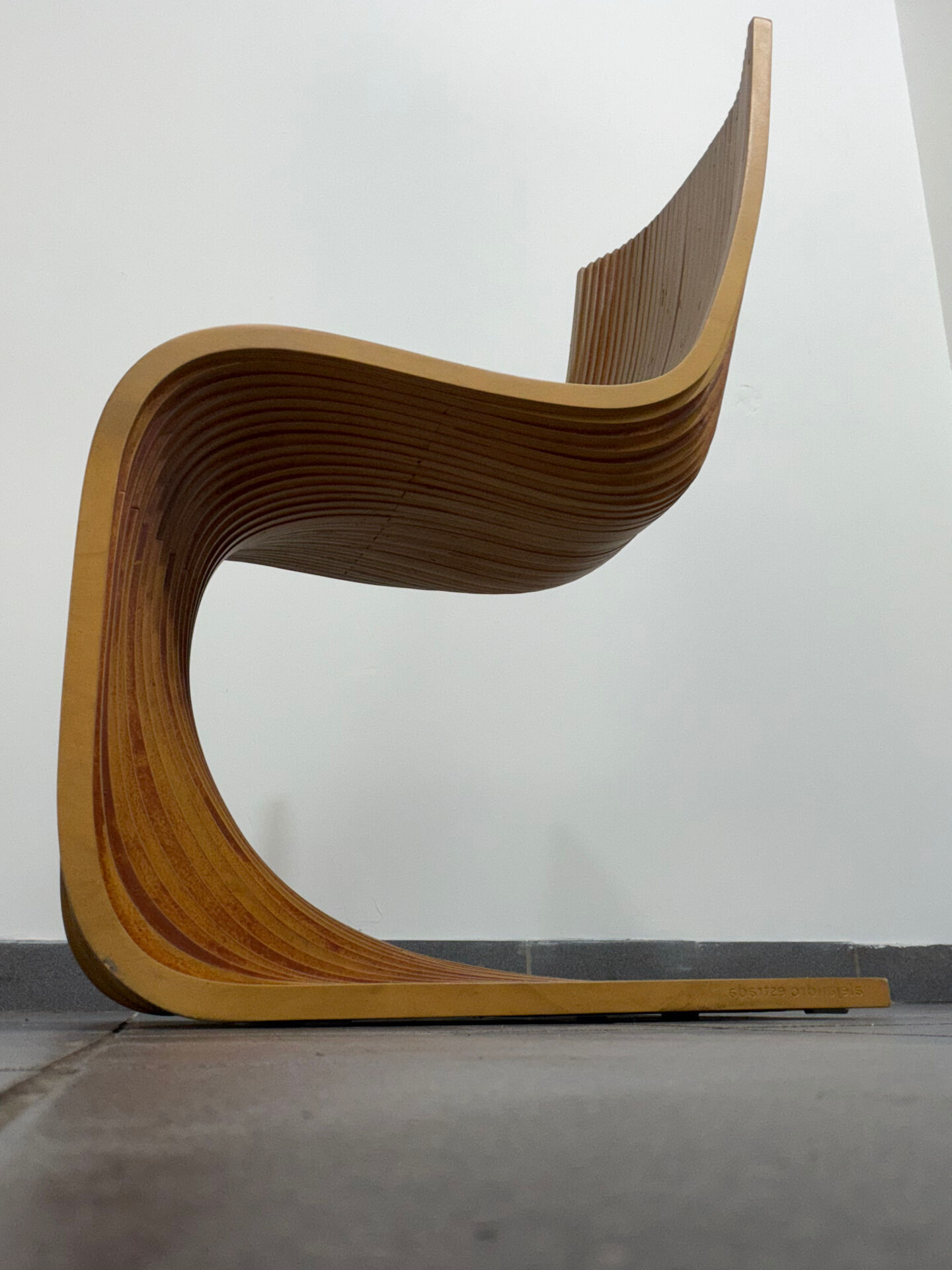 Lot de 4 chaises Contour par Alejandro Estrada pour Piegatto